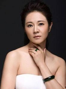 奚梦个人资料,时尚界的璀璨明珠，从模特到品牌代言人的华丽蜕变