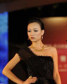 深圳卫视女主持人照片,镜头下的优雅与魅力