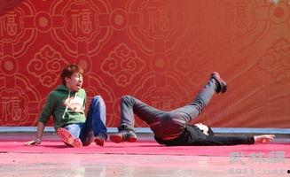 哑剧小品搞笑抢劫,搞笑版“抢劫”现场，笑料百出！