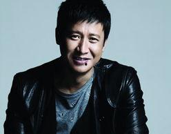 张国强照片,光影中的硬汉魅力