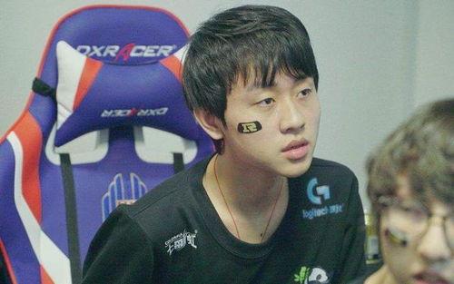 rngming个人资料,电竞界璀璨新星，揭秘他的成长之路