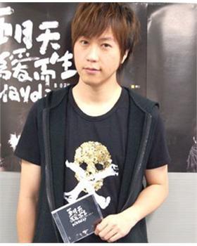 阿信个人资料,音乐梦想的追逐者，华语乐坛的璀璨星辰