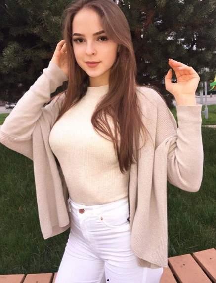 俄罗斯小网红,网络红人的崛起与影响力解析”