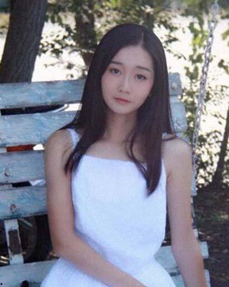 女演员陈嘉男图片,光影中的古典韵味