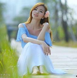 美女光脚图片,探寻美女与自然的和谐之美